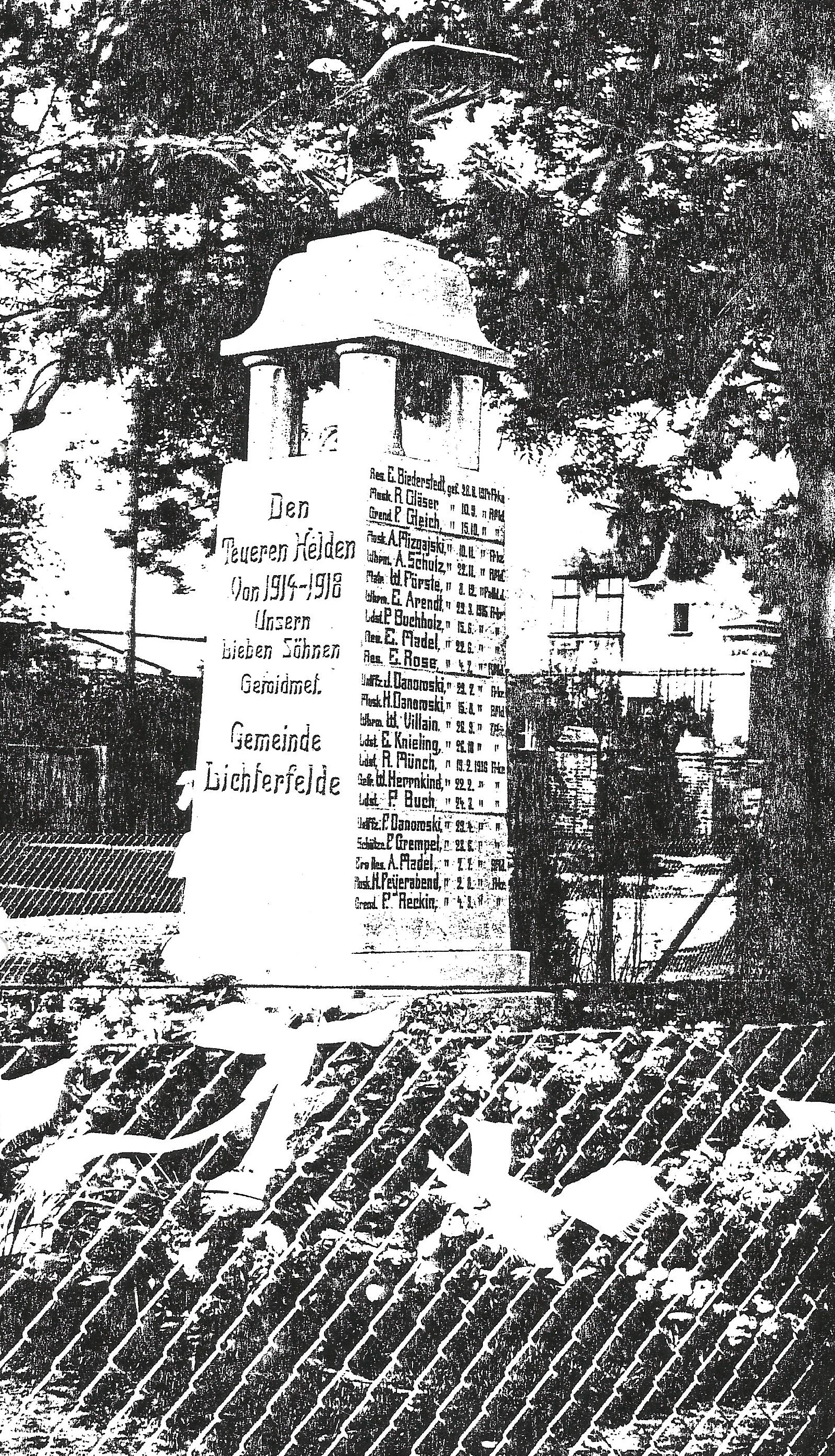 Kriegerdenkmal4